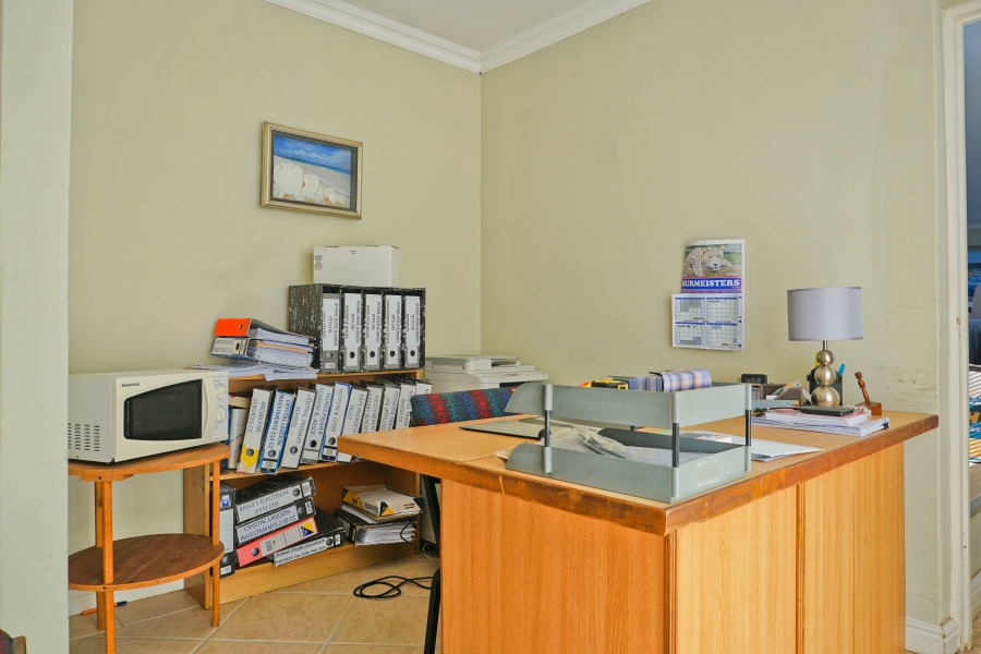6 Bedroom Property for Sale in Kidds Beach Eastern Cape